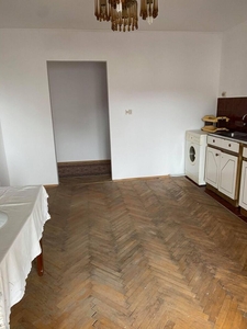 Apartament 4 camere, Zona Piata Mare , Suprafata 84 mp utili, pret 70000 euro negociabil