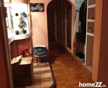 Apartament cu 3 camere