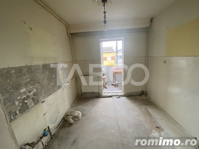 Apartament pregatit pentru renovare 2 camere 54 mp Cetate Alba Iulia