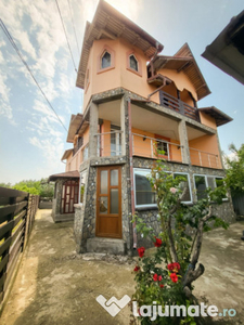Casa, Valea Calugareasca