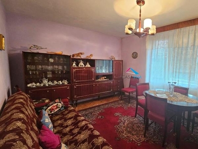 Apartament 3 camere, etaj intermediar, zona Mega Image Orizont