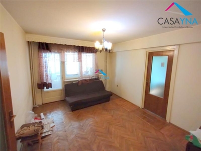 Apartament 3 camere Etaj 1 Ultracentral! de vanzare