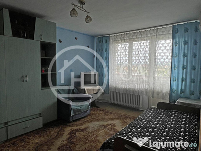 Apartament cu 3 camere de inchiriat in zona Dacia Oradea