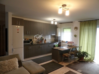 Apartament cu 3 camere finisat, mobilat, utilat Florești