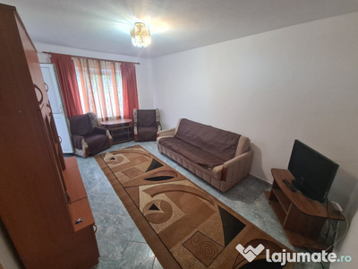 Apartament de inchiriat cu 2 camere vis-a-vis de stadionul municipal