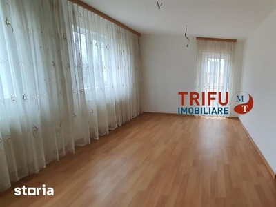 Apartament la casa 3 camere, 2 bai, 2 balcoane zona Alba Micesti