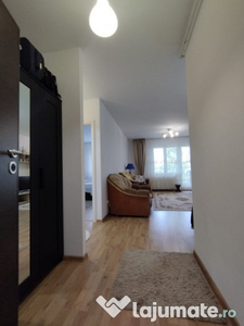 Apartament mobilat complet|decomandat+balcon