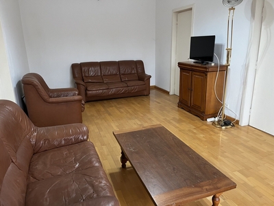 Magheru, vanzare apartament 2 camere, 50 mp totali+ boxa, imobil din 1960,