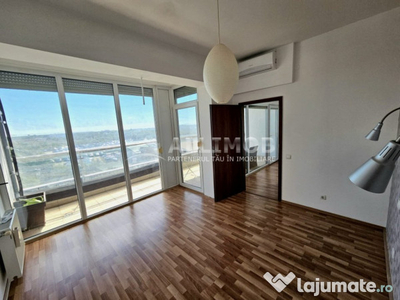 Penthouse, 3 camere in Otopeni, zona Ferme.