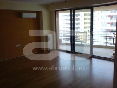 Vanzare - Apartamente +4 camere