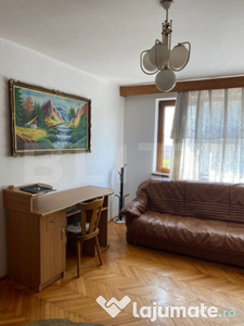 Apartament, 2 camere, decomandat, zona Cornișa