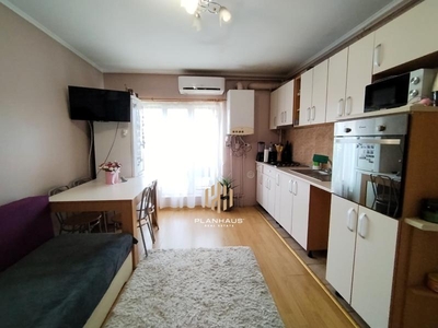 Apartament 2 camere, semidecomandat , central, zona Hortensiei!