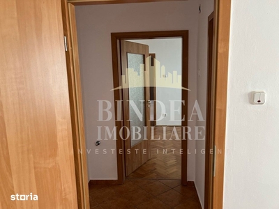 Apartament 3 camere+ 2 bai etaj 3 zona Modern