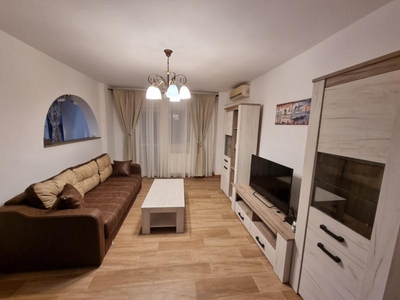 Apartament 3 camere de inchiriat in zona Ultracentrala