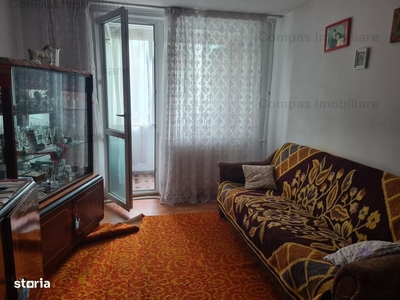 Apartament 3 camere in stare buna Darmanesti