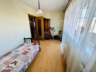 Apartament cu 3 camere, 2 bai, 2 balcoane in Marasti !