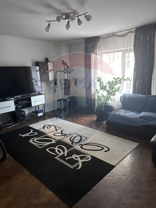 Apartament cu 3 camere de vanzare in zona Central