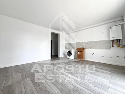 Apartament cu o camera, nemobilat, centrala proprie, zona Giroc