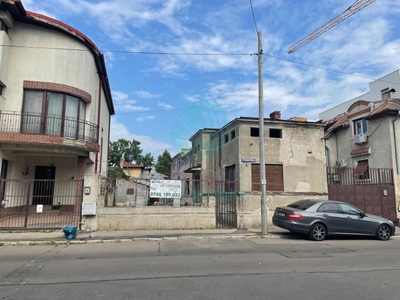 Casa singura in curte aproape de metrou Timpuri Noi