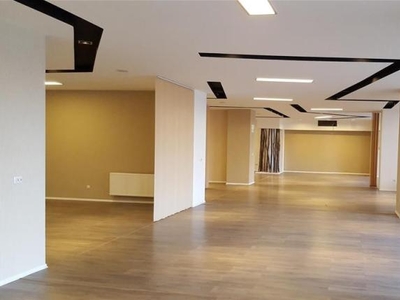 Centru comercial, 900 mp, zona Zorilor