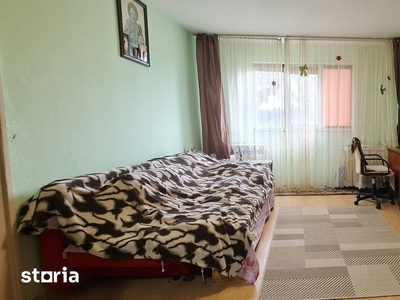 Apartament cu 3 camere de închiriat în zona Borhanci