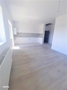 Apartament 3 camere 2 bai,tip case insiruite,curte proprie, comision 0