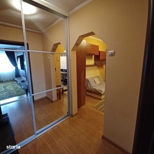 Închiriere apartament 2 camere, decomandat, spațios, Blv.Mihai Viteazu