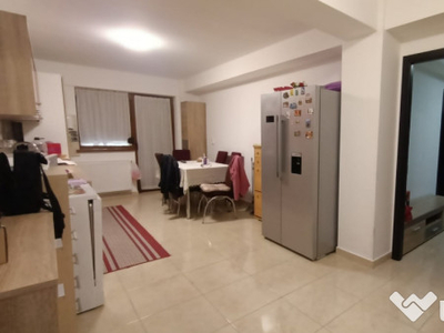 Proprietar, apartament 4 camere 110 m2, cartier rezidential Gheraiesti