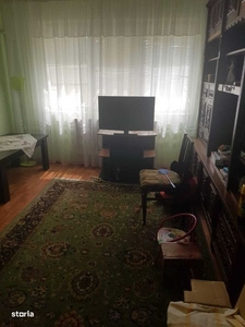 Proprietar vand apartament 2 camere central