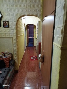 Vand apartament 3 camere,micro 3