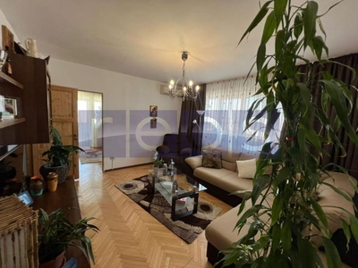 VANZARE APARTAMENT 3 CAMERE DECOMANDAT | ZONA DOMENII