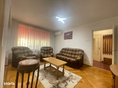 De vanzare apartament 2 camere zona Calea Calarasilor