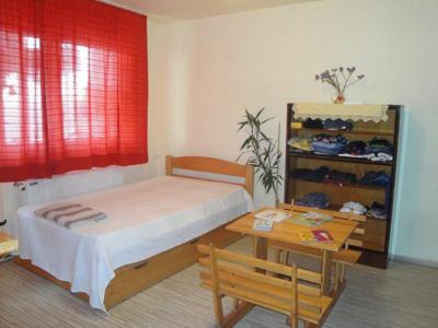 Apartament doua camere decomandat