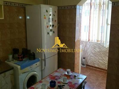 NOVISIMO-IMOBILIARE: APARTAMENT CU DOUA CAM. IN ZONA MIHAI BRAVU, MOBILAT de vanzare