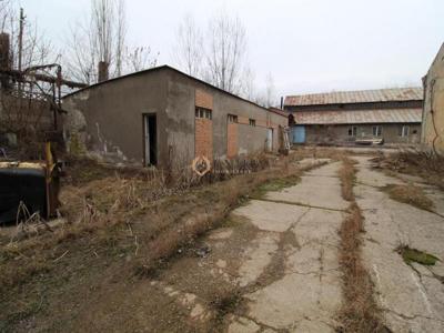 Vand spatiu comercial/industrial in Hunedoara, zona Carpati