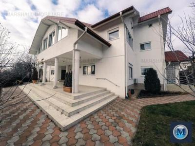 Vila cu 7 camere de vanzare in Baicoi, zona Vest, 360 mp