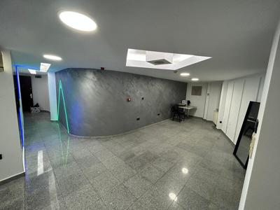 Inchiriere garsoniera Dacia, Mosilor, birou open space cu o suprafata de 48 m