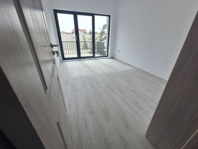 Apartament 3 camere - Confortabil si Luminos!