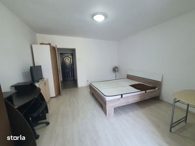 Apartament pe strada Plopilor