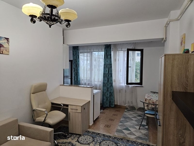 Apartament de 2 camere si 2 balcoane, parcare subterana, zona str. Mar