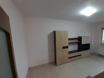 Apartament 2 camere decomandat