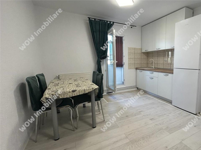 Apartament 2 camere decomandat de in zona Strand