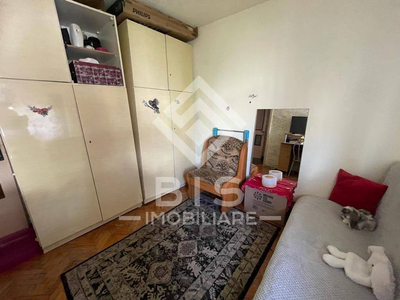 Apartament 2 camere // etaj 2 -Zona Decebal