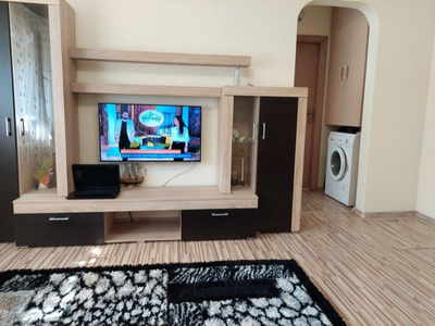 Apartament 2 camere semidecomandat în zona BUZIASULUI-AEM