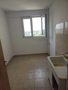 Apartament 2 camere semidecomandat - Sos. Colentina