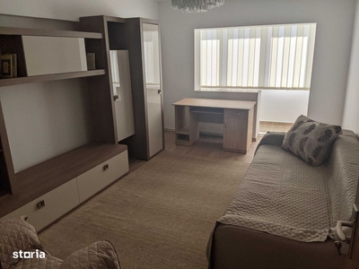 Apartament 2 camere decomandate, 49mp, etaj intermediar, zona Casa Rad