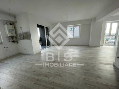 Apartament 3 camere bloc nou