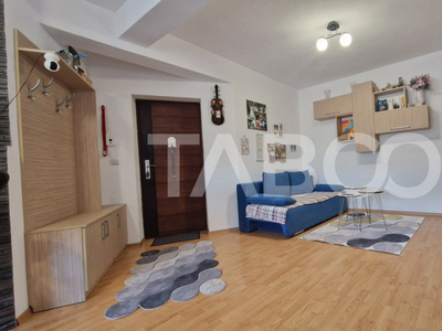 Apartament 3 camere cu 2 balcoane garaj parcare si curte Tur