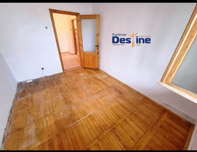 Apartament 3 camere DECOMANDAT 73