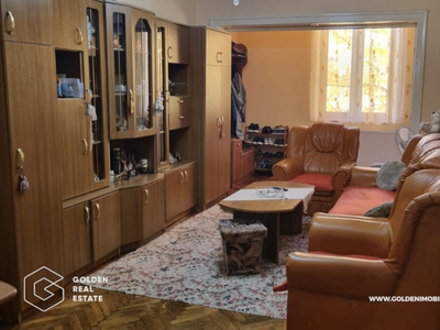 Apartament 3 camere din cărămidă